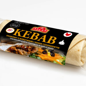 Kebab drobiowy z warzywami i sosem czosnkowym