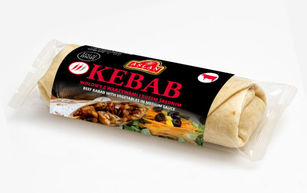 Kebab wołowy z warzywami i sosem średnim