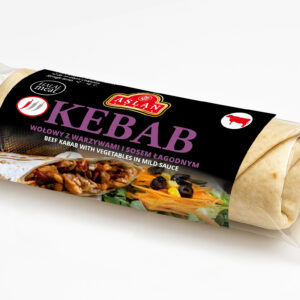Kebab wołowy z warzywami i sosem łagodnym